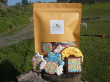 Load image into Gallery viewer, R-Jays Treats