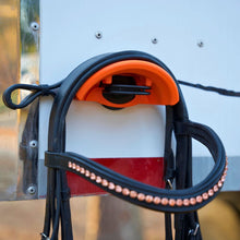 Load image into Gallery viewer, Suction Cup Bridle Hook