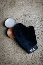 Load image into Gallery viewer, B&A Tack Cleaning Mitt