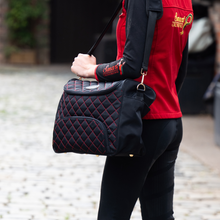 Load image into Gallery viewer, Burghley Quilted Show &amp; Stable Bag
